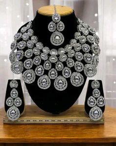 Trendy Jewellery Set