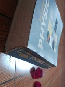 Cl 12 Physics Ki Reference Kitab S. L. Arora (Vol