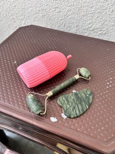Ice Facial Roller &amp; Gua Sha Set