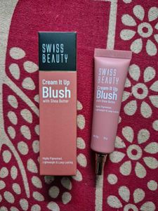 Swiss Beauty Cream it up blusher 03 Cheeky Peach