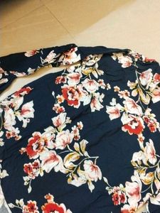 Multi Design Tops Cotton Good Condition