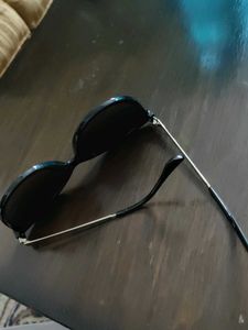 Idee Black Sunglasses