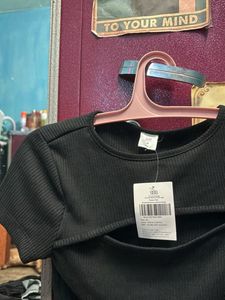 Ribbed Cutout Top