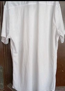 ✨️Elegant white polyester shirt with playful panda