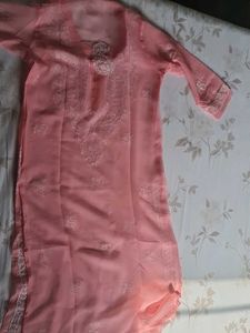 Lucknowi Chikankari Kurti