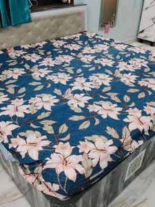 floral print bedsheet
