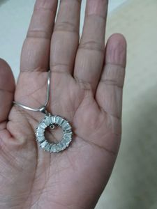 CRYTSAL PENDANT CHAIN
