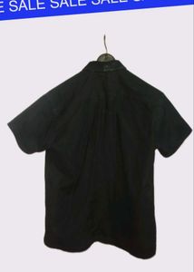 Men&#39;s Black Shirt (Size M)