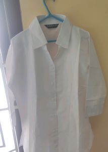 WOMEN&#39;S BUSINESS CLASS WHITE SHIRT