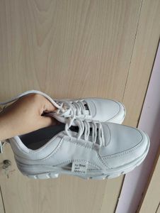 HEEL WHITE SHOES