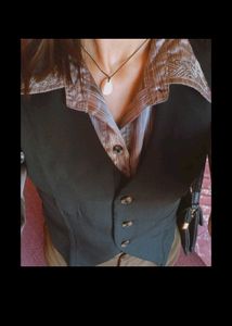 Vintage Black Vest (Newme)