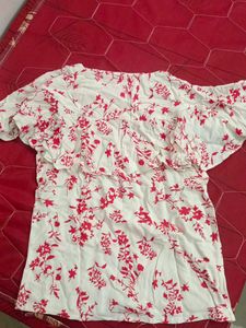 Floral Print Ruffle Sleeve Top