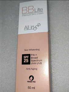 The Formularx Sunscreen+ BB Lite Cream