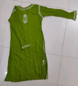Lucknowi/ Thread Work Kurti.
