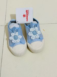 Cutewalk Baby Blue Flower Sneakers