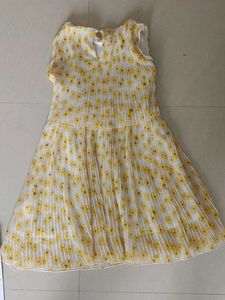 I Am Selling My Floral Frock