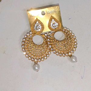 Gold &amp; Silver Stones Beautiful Neckpiece For Women