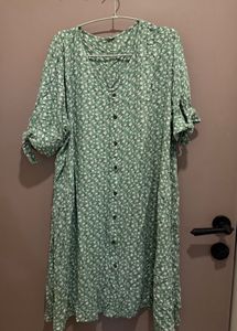 WESTSIDE Green Floral Dress