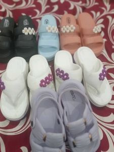 Cute Flower Detail Sandals