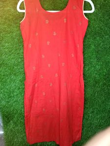 Red Slevless Kurta