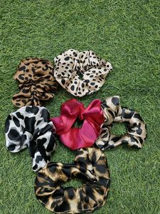 Printed Crunchies Stylish Hair ( Pack Of 6