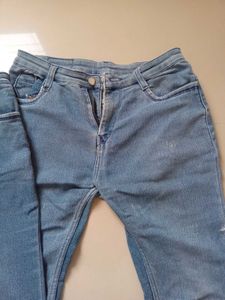 combo of 2 skinny blue jeans