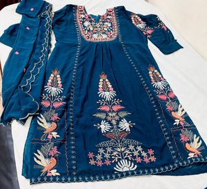 5xl Women Regular Fit Georgette Afghani Kurta Set