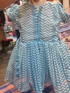 Blue &amp; White Chevron Print Dress