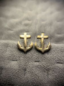 Anchor earrings