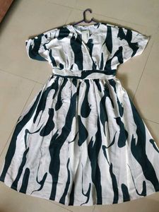 OSLE XL Abstract Print Blouse