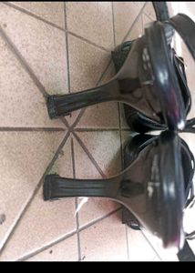 Jm Looks Kitten Heels/ Size 5/ 38, New With Tag