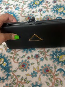 Black Clutch 👛