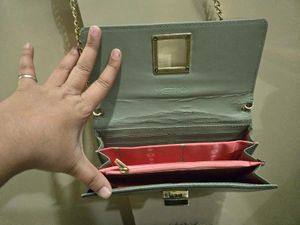 Metro  Clutch for women