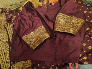 Maroon Colour Saree With Blouse