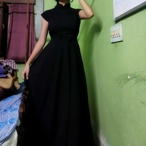 Elegant Black Maxi Dress