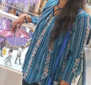 Women&#39;s Top Xl