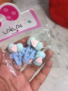 COMBO OF HAIR CLIPS AND SCRUNCHIE