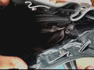 Van Heusen - Bucket Handbag + Freebie