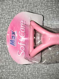 1Max Soft Care Razor And 2 Disposable