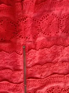 chikenkari Short Kurti