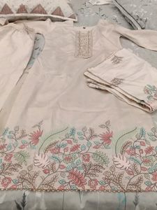 Women Kurta Set &amp; Suit