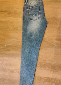 Distressed &amp; Graphic Print Jeans