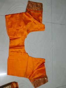 Beautiful Pure Kanchipuram Silk Saree With Blouse
