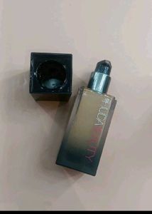 Huda Beauty Foundation 320G Tres Leches