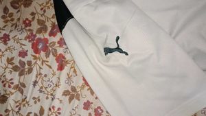 Puma White T-Shirt (you gonna love it)