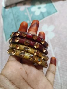 Set Of 4 Bangles
