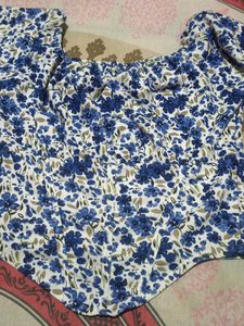 Floral Print Crop Top