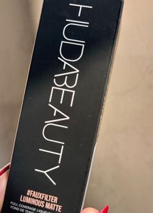 Huda Beauty faux filter luminous matte Foundation