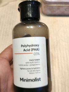 Minimalist Serum And Toner Empty Containers