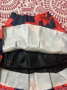 Floral Print Pleated Skirt